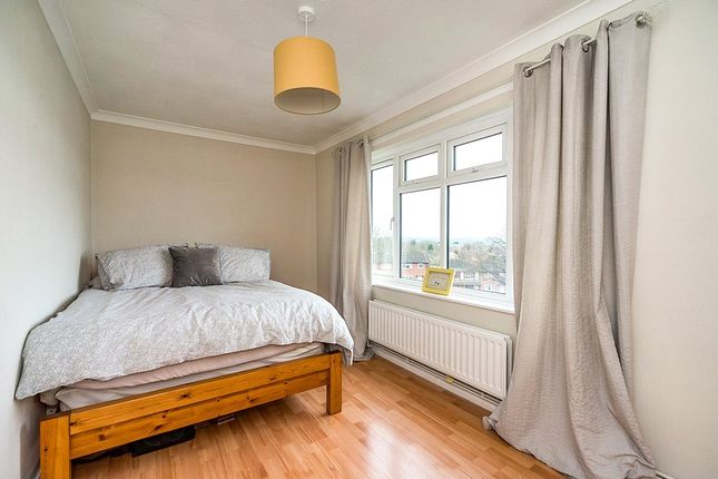 26, Pleasant View, West Midlands photo 4