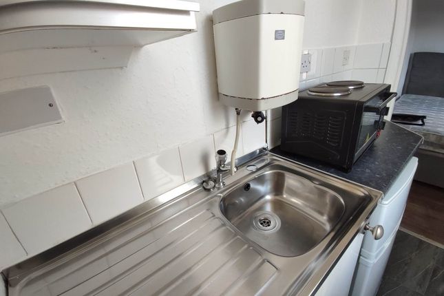 5, Springholme, Stockton-On-Tees photo 4