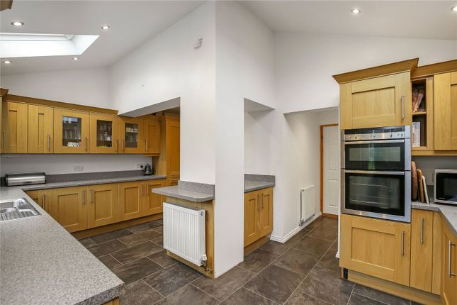 25, Balmoral Road, Wiltshire photo 2