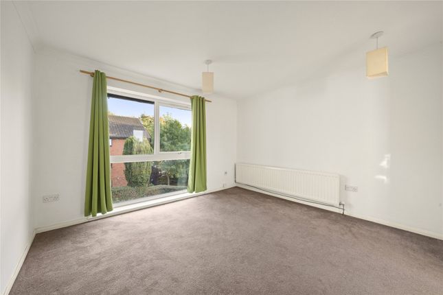Laleham Road, Surrey photo 4