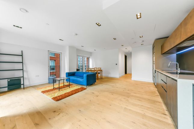 2-bed flat on Flat 38 Keybridge Tower 1, Exchange Gardens, London, £820,000