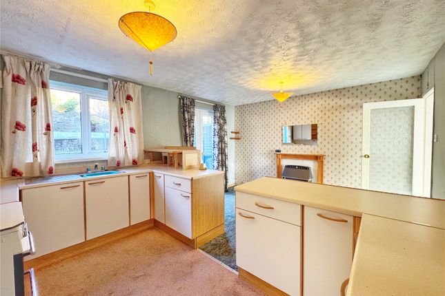 20, Fernhill Crescent, Rossendale photo 4