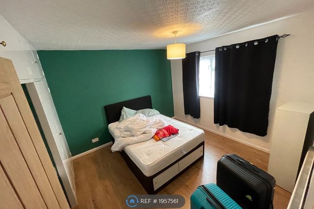 Semi-detached house to rent in Dagenham Road, Romford