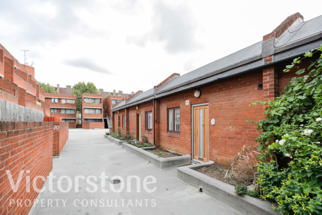 Flat 34  Flat 34, Polygon Road, London photo 2