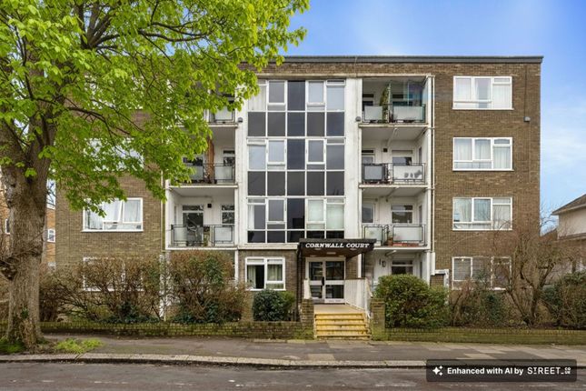 2-bed flat on 19 Cornwall Court Wilbury Avenue, Hove, £280,000
