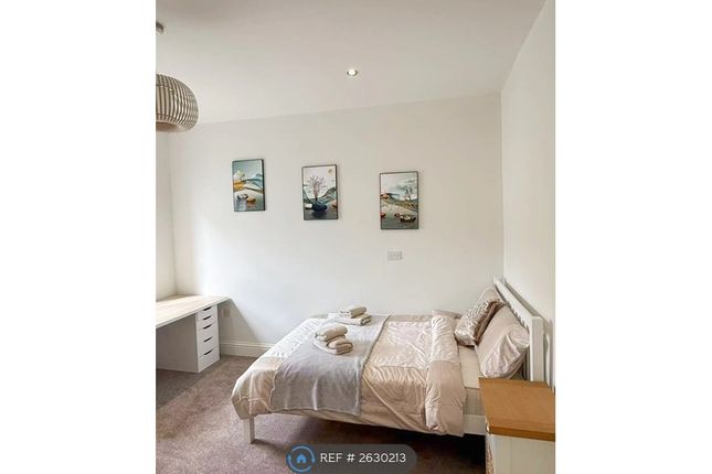 Room1-1