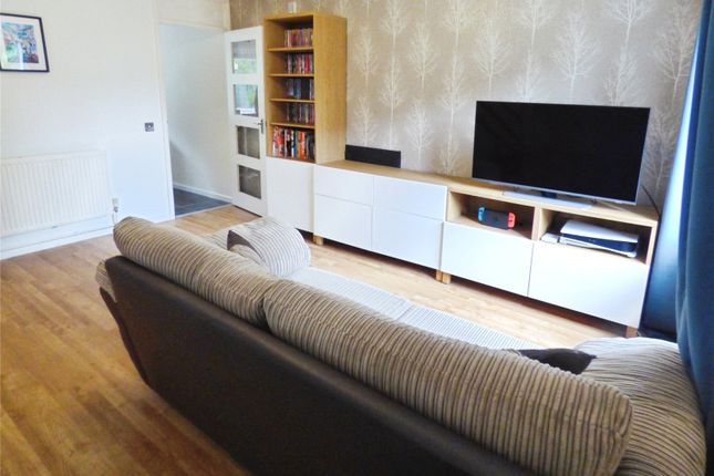 13, Ferndale, Southampton photo 2