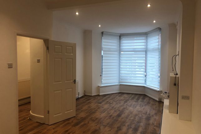 Terraced house to rent in Thomas Street, Caerphilly