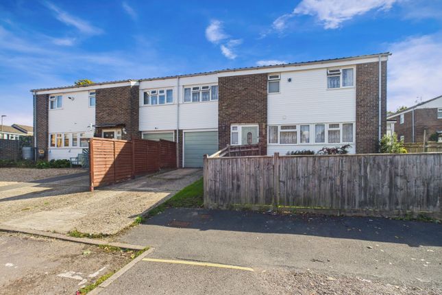 Ewemove Basingstoke Estate Agents - Cleveland Clos