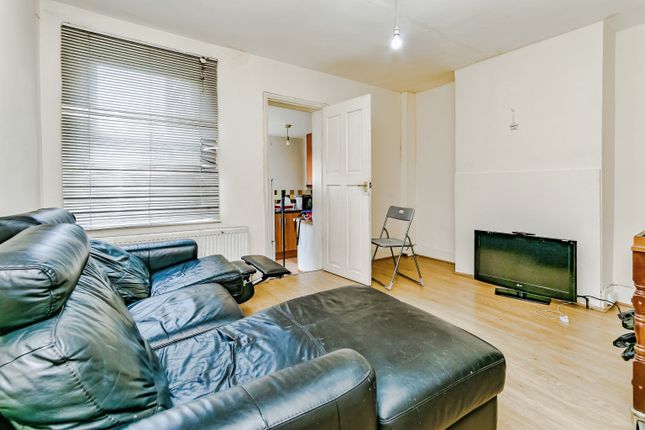 End terrace house for sale in Eland Road, Croydon
