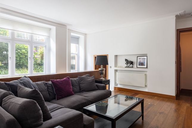 Flat 1B, Grove Court,, Drayton Gardens, London photo 2