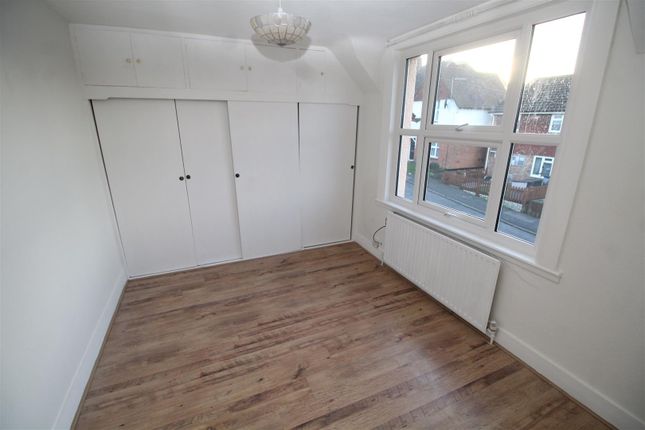 Terraced house to rent in Chatham Hill Road, Sevenoaks