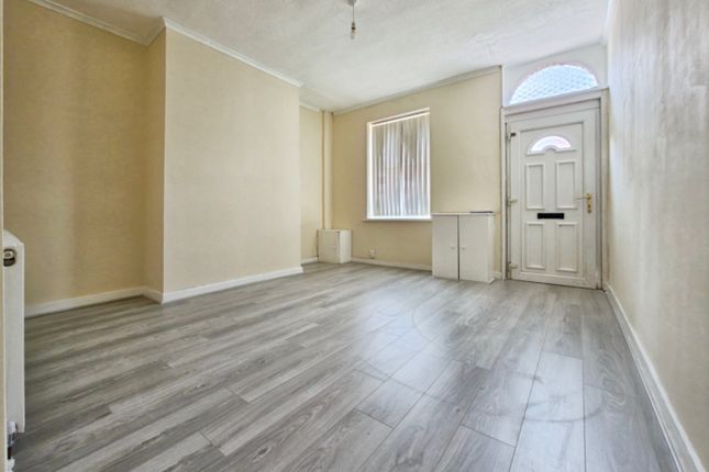 128, Alexandra Street, Ashton-Under-Lyne photo 2