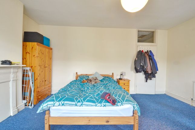 38 Seymour Avenue, Bristol photo 5