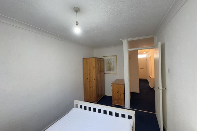 3 Burgess House, Histon Road, Cambridge photo 4