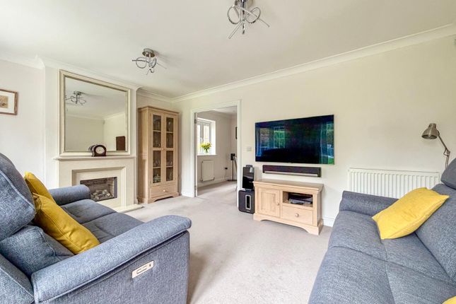 4 Raven Walk, Winslow Road, Aylesbury photo 4
