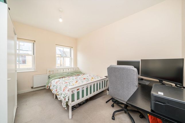 Flat 2 Sutton Court, 120, Sutton Road, Watford photo 4