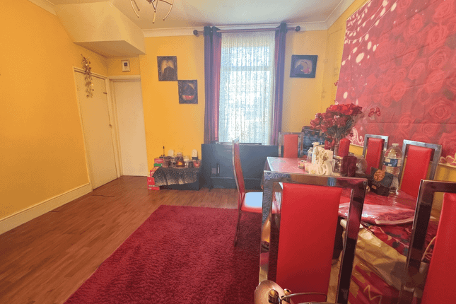 3, Macaulay Road, London photo 5