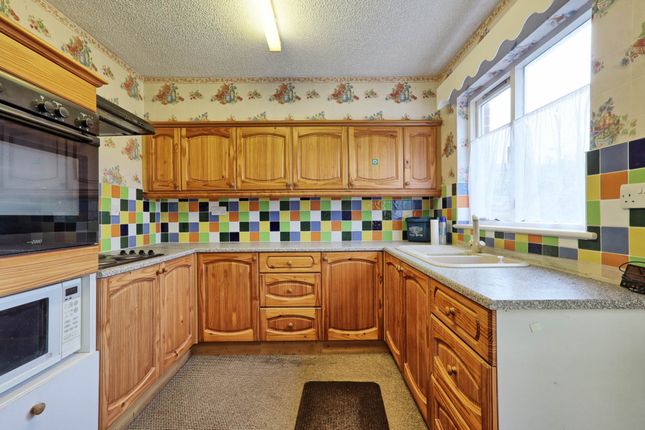 47, Cheltenham Drive, Leigh On Sea photo 4