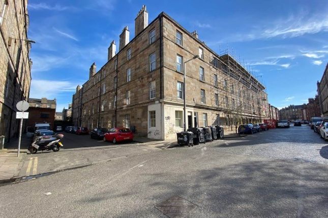 Thumbnail Flat to rent in Lorne Place, Leith, Edinburgh