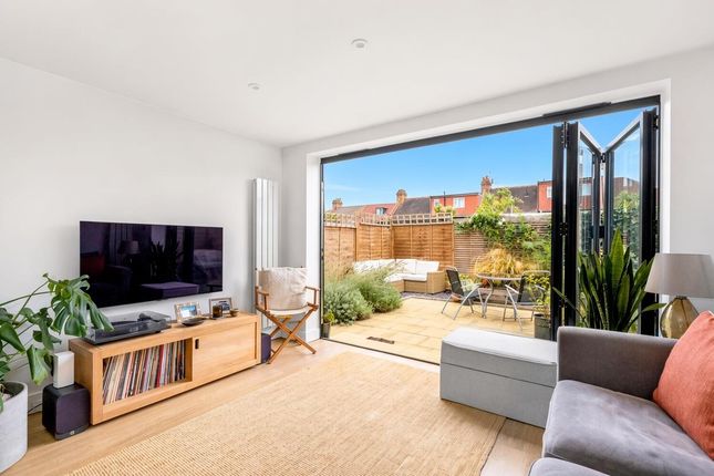 25A, Como Road, London photo 3