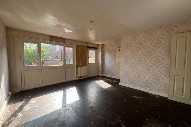 91 Crown Street, Dawley, Telford photo 3