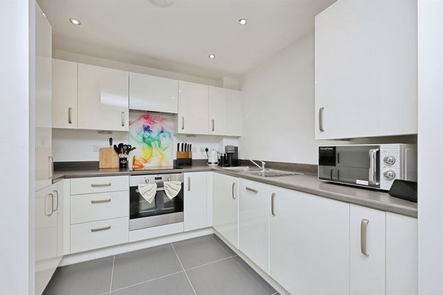 8, Cordwainer Close, Norwich photo 2