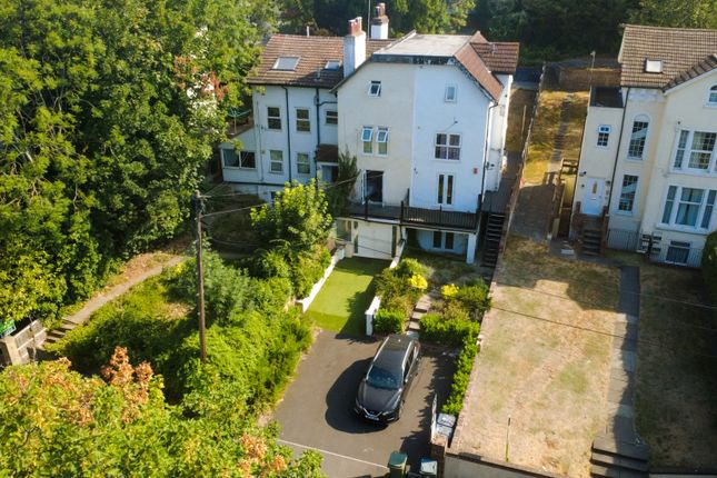 6B Cobham Terrace, Bean Road, Kent photo 3