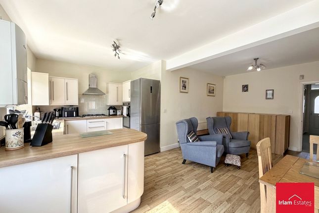 4 Brook Grove, Manchester photo 4