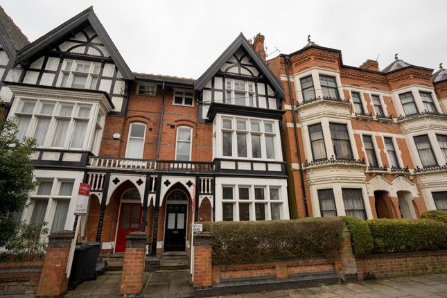 Thumbnail Flat to rent in Ashleigh Road, West End, Leicester