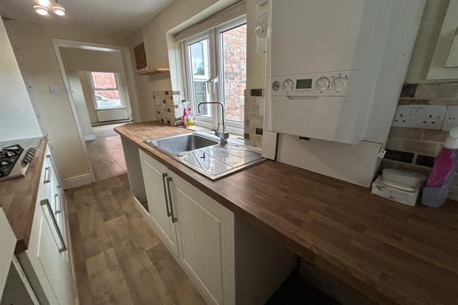 12, Alexandra Road, Louth photo 5