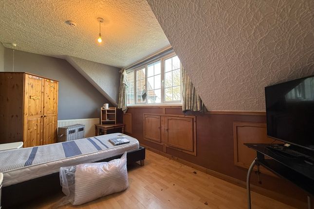 Elm Lea, Ashby Road, Hinckley photo 4