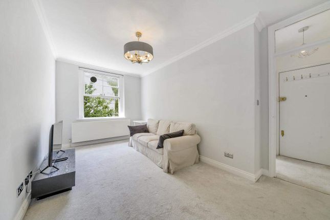 Flat for sale in Porchester Terrace North, London
