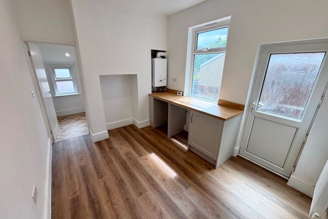 21 Florence Place, Pontypool photo 5