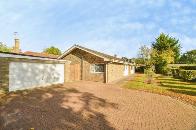5-bed bungalow on Pine Tree Grove, Darlington, £400,000