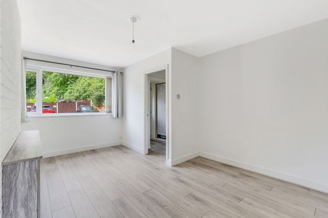 82 Honeywood Drive, Nottingham photo 3