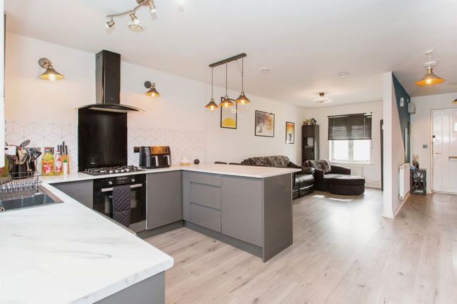 Town house for sale in Stanley Avenue, Cambridge