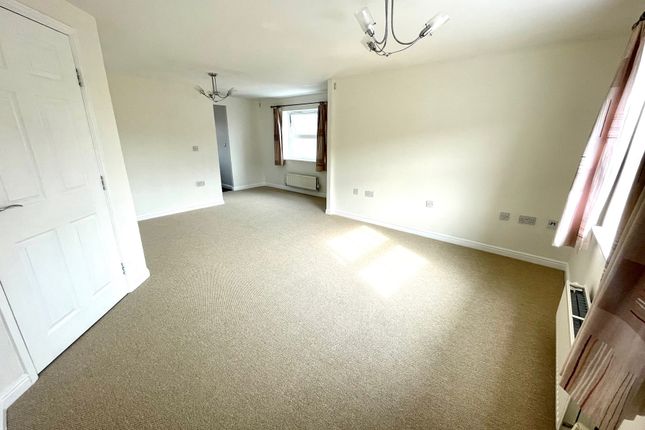 57, Thames Way, Hilton photo 2