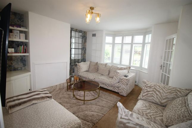 64, Suffield Road, High Wycombe photo 2