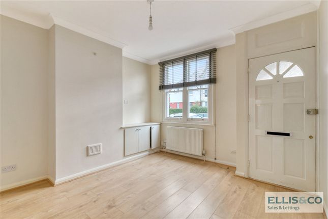Spigurnell Road, London photo 4