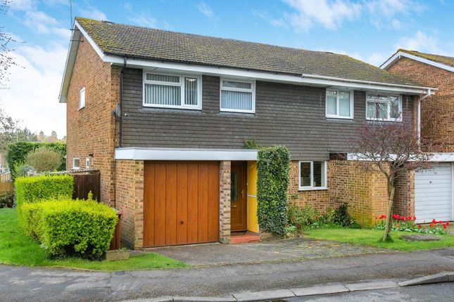 Thumbnail Property for sale in Barrons Row, Harpenden