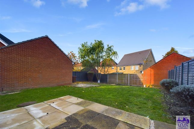 Detached house for sale in Fitzgilbert Close, Gillingham