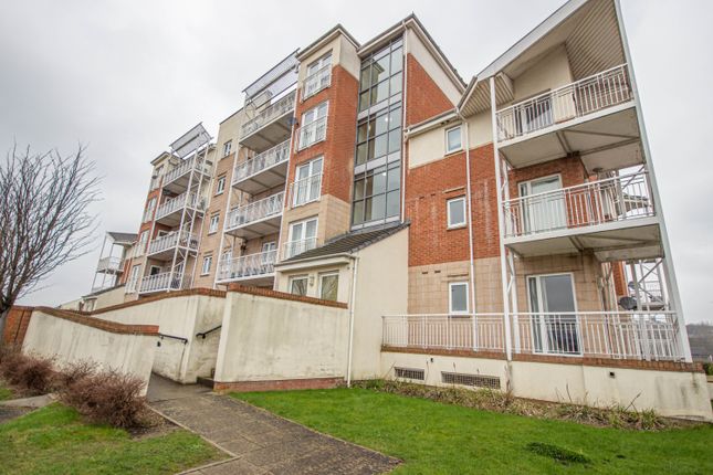 Flat for sale in Kingfisher Court, Gateshead, Tyne And Wear