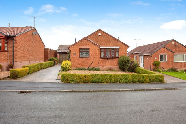 3-bed bungalow on 4, Deanhead Drive, Sheffield, £280,000
