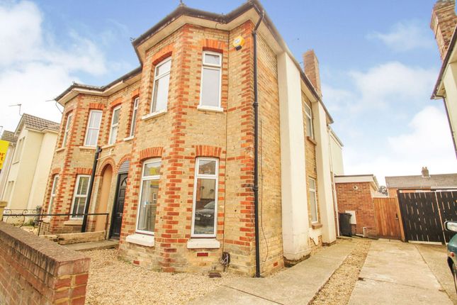 5-bed house on 59 Capstone Road, Bournemouth, £2,750/mo