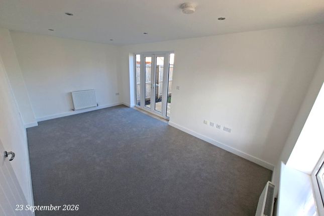 73, Wentworth Way, Sheffield photo 2