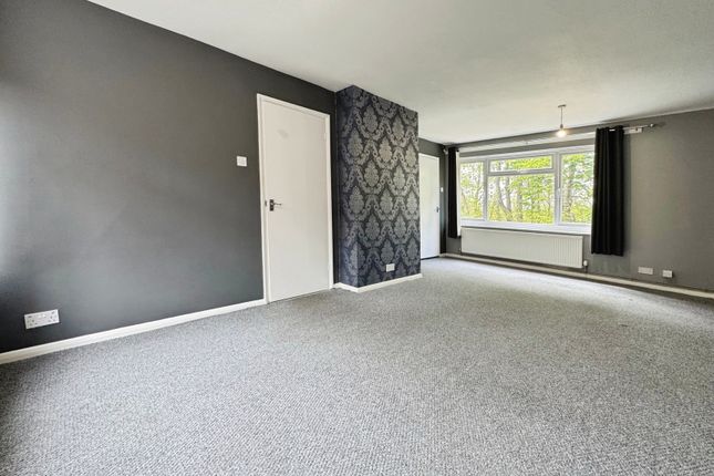 28, Linchfield, Buckinghamshire photo 2