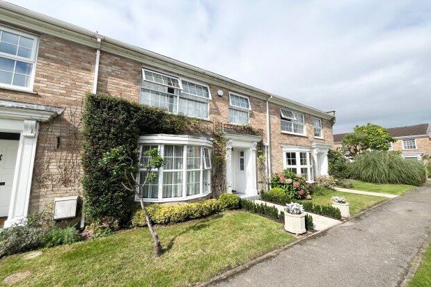 End terrace house to rent in Wedgwood Drive, Poole