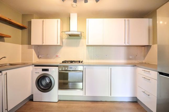 Flat 4 Heron House 17, Millward Drive, Milton Keynes photo 4