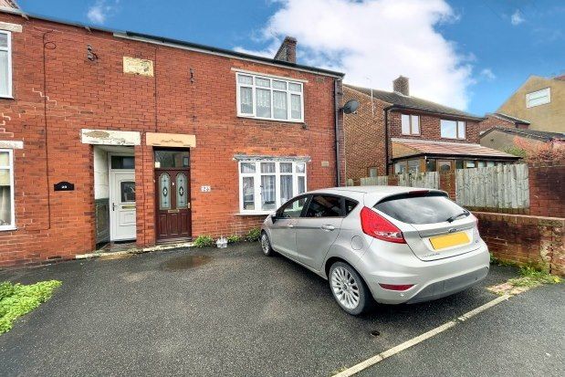 End terrace house to rent in School Road, Sheffield